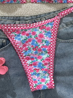 Bikini floral + cuadros rosa con perlas