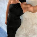 Vestido Negro Ajustado con Hebillas Metálicas y Recortes – Sexy & Elegante