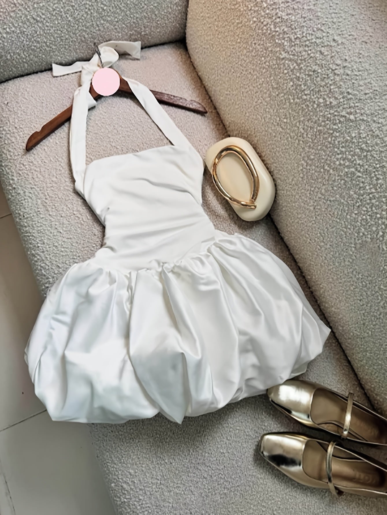 Vestido mini halter color sólido