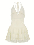 Vestido Halter con Espalda Descubierta y Capas de Encaje – Look Romántico y Sofisticado