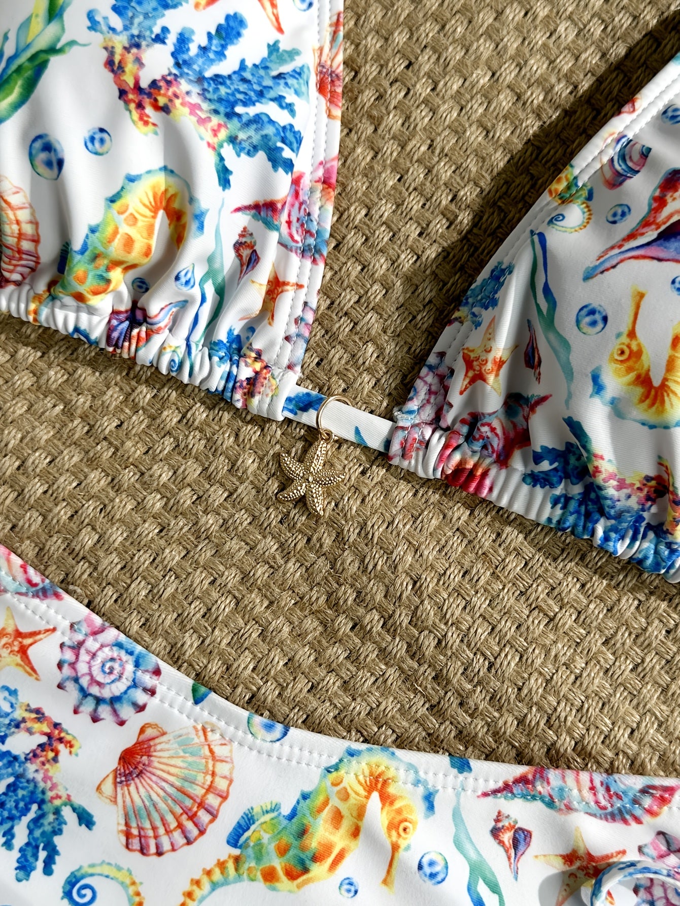 Bikini halter con estampado dopamina