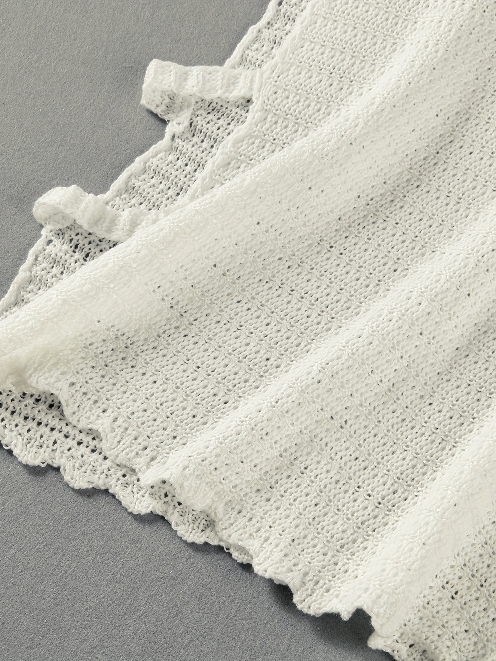 Vestido corto blanco elegante