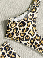 Bikini de leopardo con estrella metálica