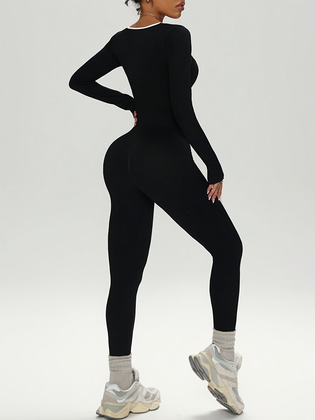 Mono Deportivo de Manga Larga con Bloques de Color – Sexy & Funcional