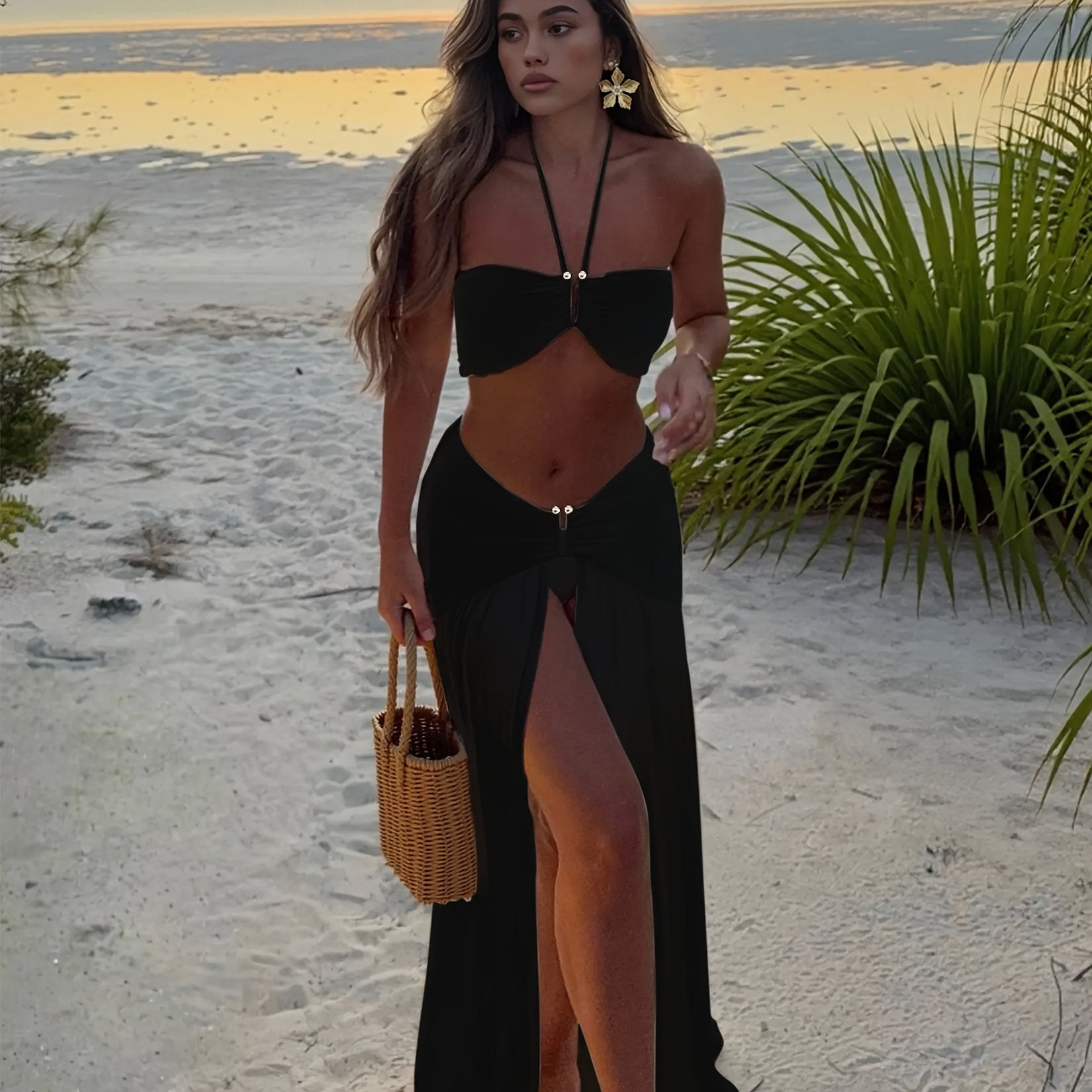 Bikini 3 piezas con aro metálico en U + falda semitransparente