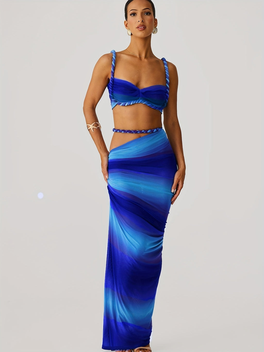 Set 2 Piezas Halter con Espalda Descubierta – Top Corto + Falda Ajustada