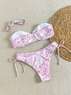 Bikini sexy con estampado floral rosa y tirantes desmontables.