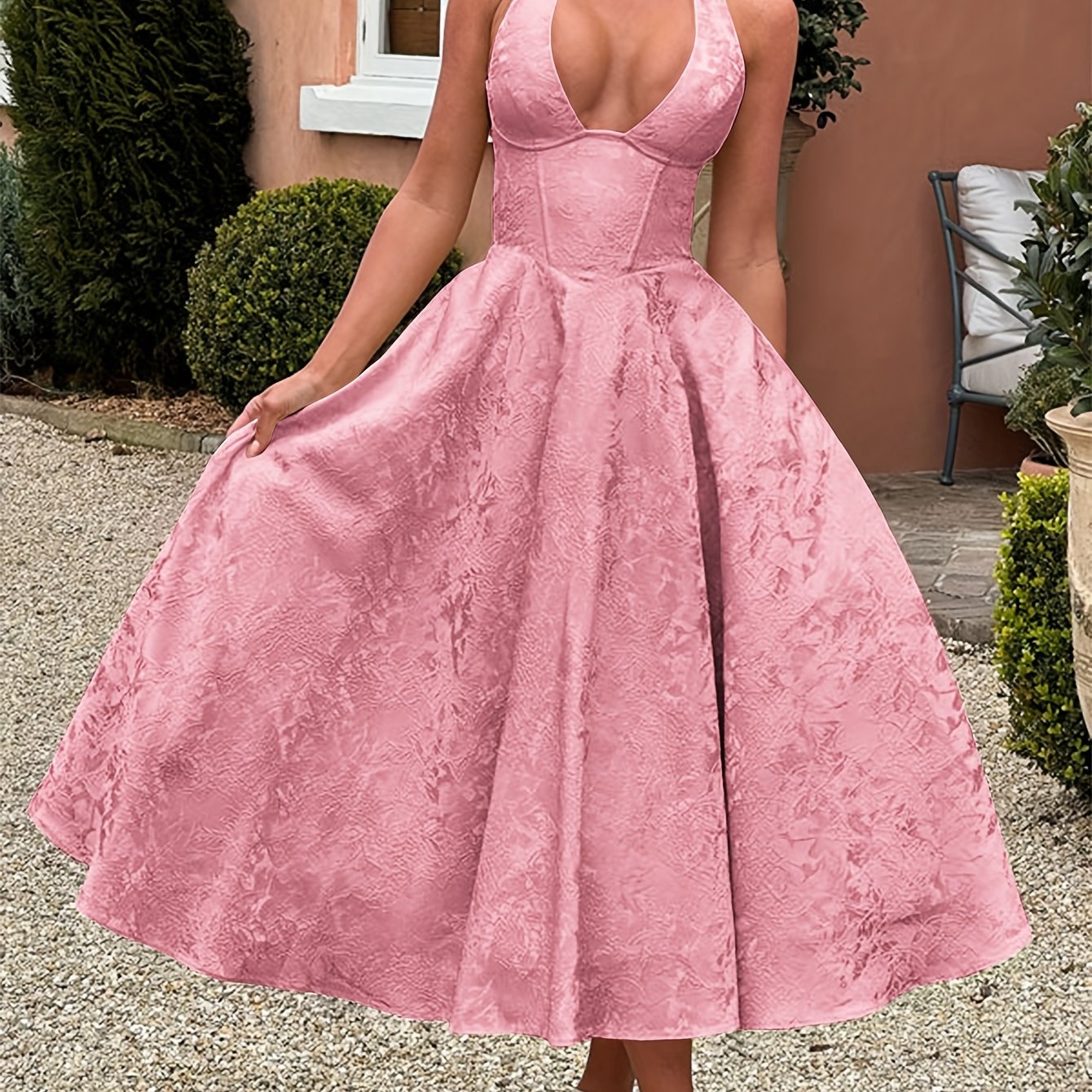 Vestido Largo Estilo Francés con Escote Profundo y Lazada – Elegante para Eventos