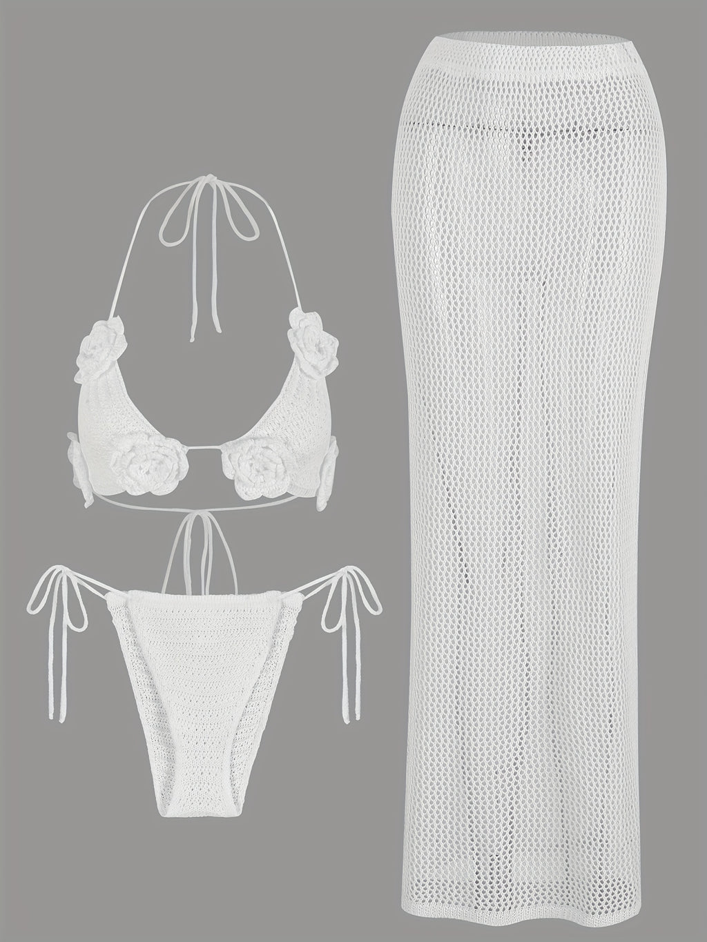 Bikini blanco con encaje y falda larga