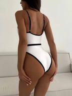 Bañador entero elegante para mujer