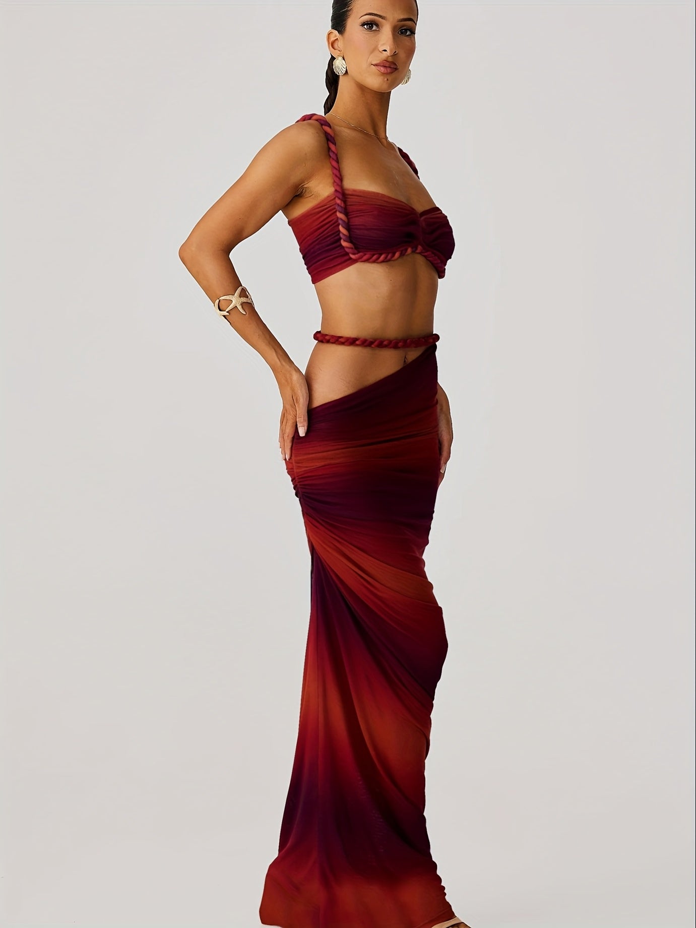 Set 2 Piezas Halter con Espalda Descubierta – Top Corto + Falda Ajustada