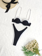 Bikini Bicolor Blanco & Negro con Aro – Sexy para Playa y Vacaciones