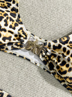 Bikini de leopardo con estrella metálica
