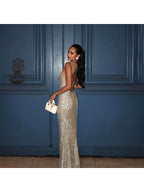 Vestido Largo Ajustado de Malla Brillante – Elegante, Sexy y con Espalda Descubierta
