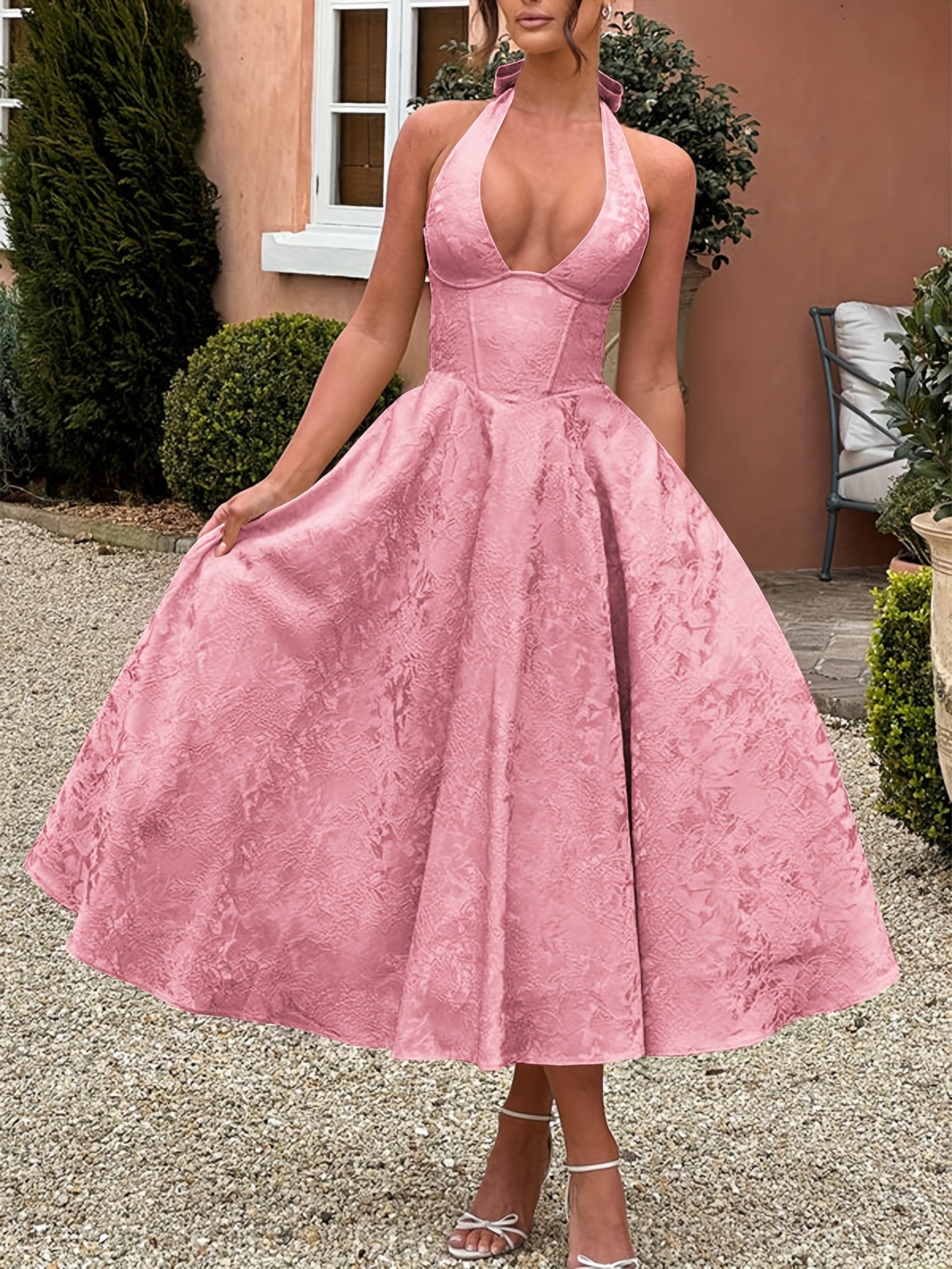 Vestido Largo Estilo Francés con Escote Profundo y Lazada – Elegante para Eventos