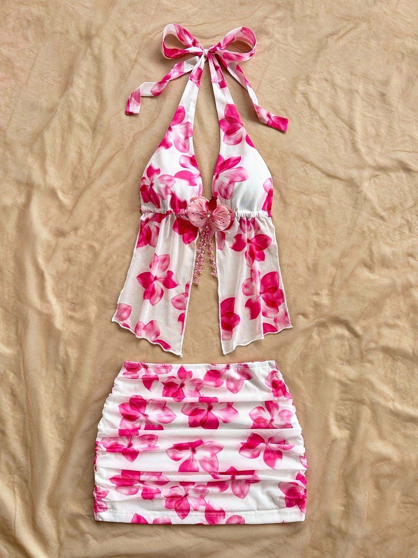 Set Vacacional Estampado – Top Strapless con Lazo + Mini Falda Plisada