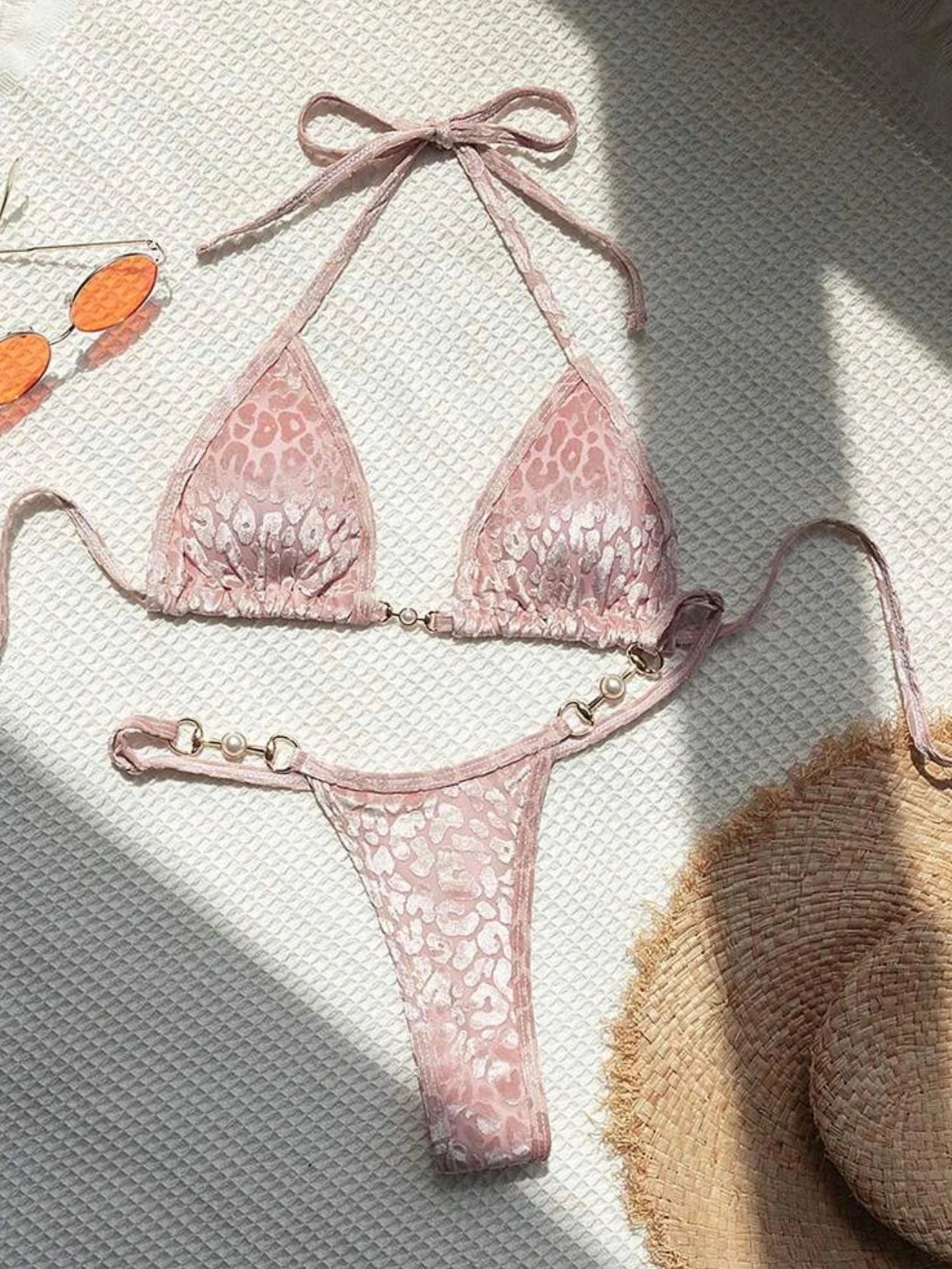 Micro Bikini Rosa Brillante Efecto PU – Sexy para Playa