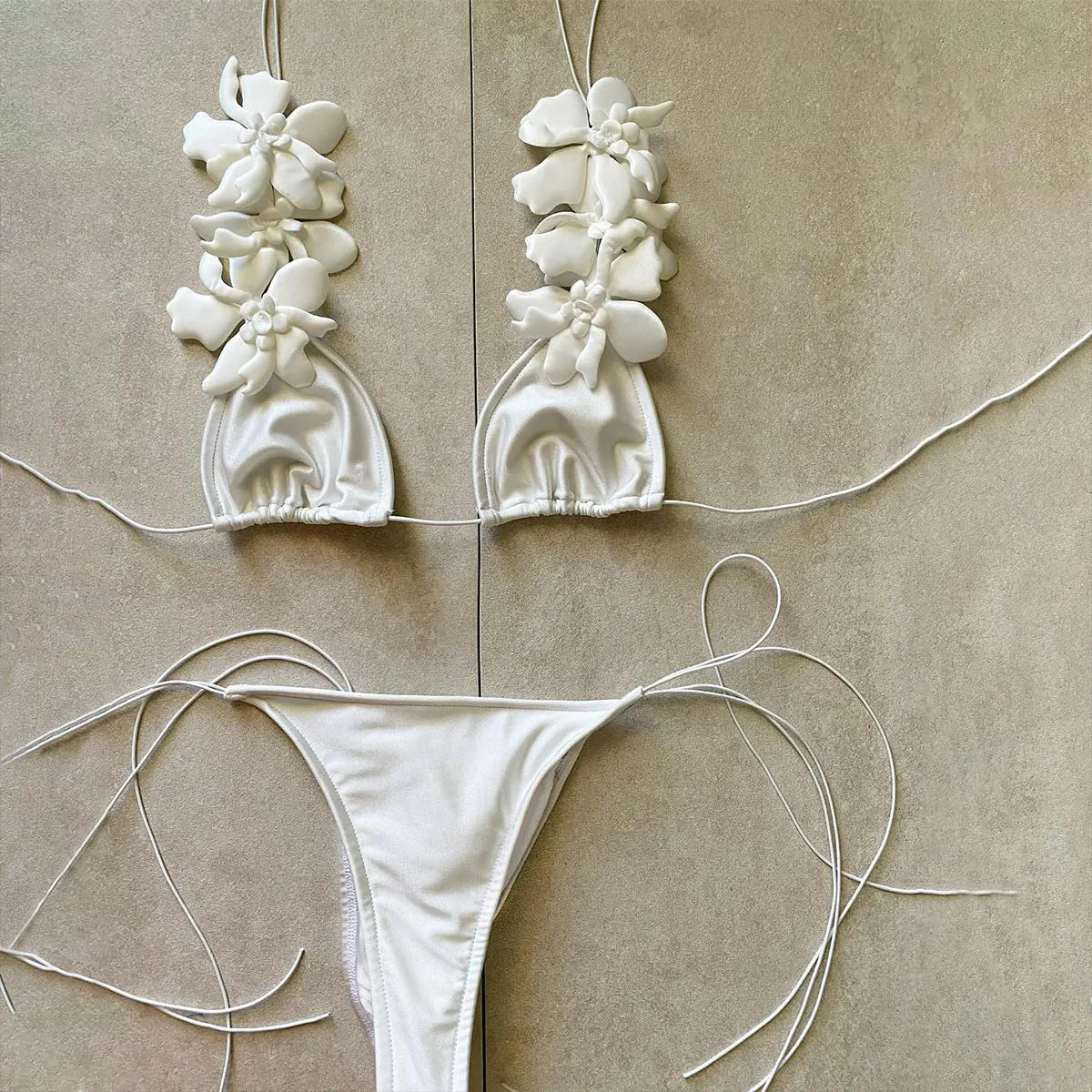 Bikini 3 Piezas con Falda · Estilo Bandage