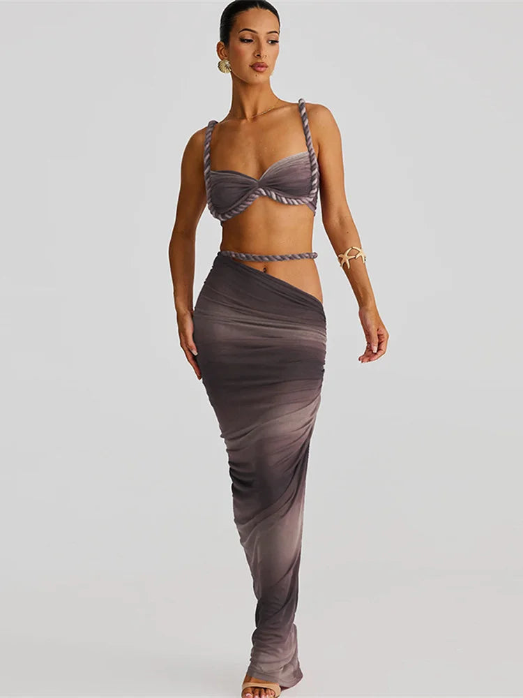 Set Sexy de Vacaciones · Top Bandage + Falda Larga