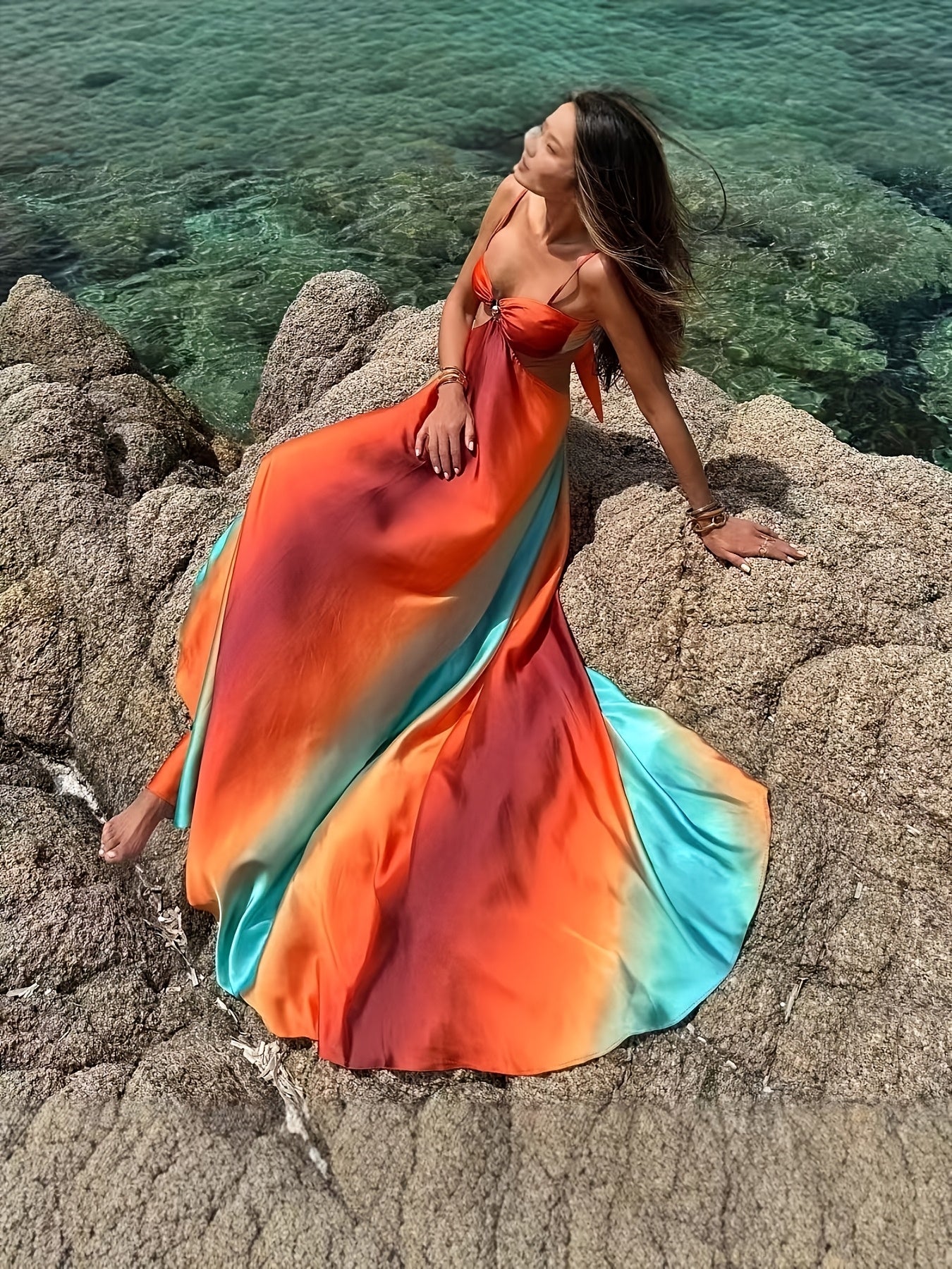Vestido Largo Estampado "Atardecer Neón" con Espalda Abierta – Estilo Vacaciones