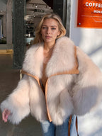 Chaqueta de Peluche con Solapa Grande · Edición 2025