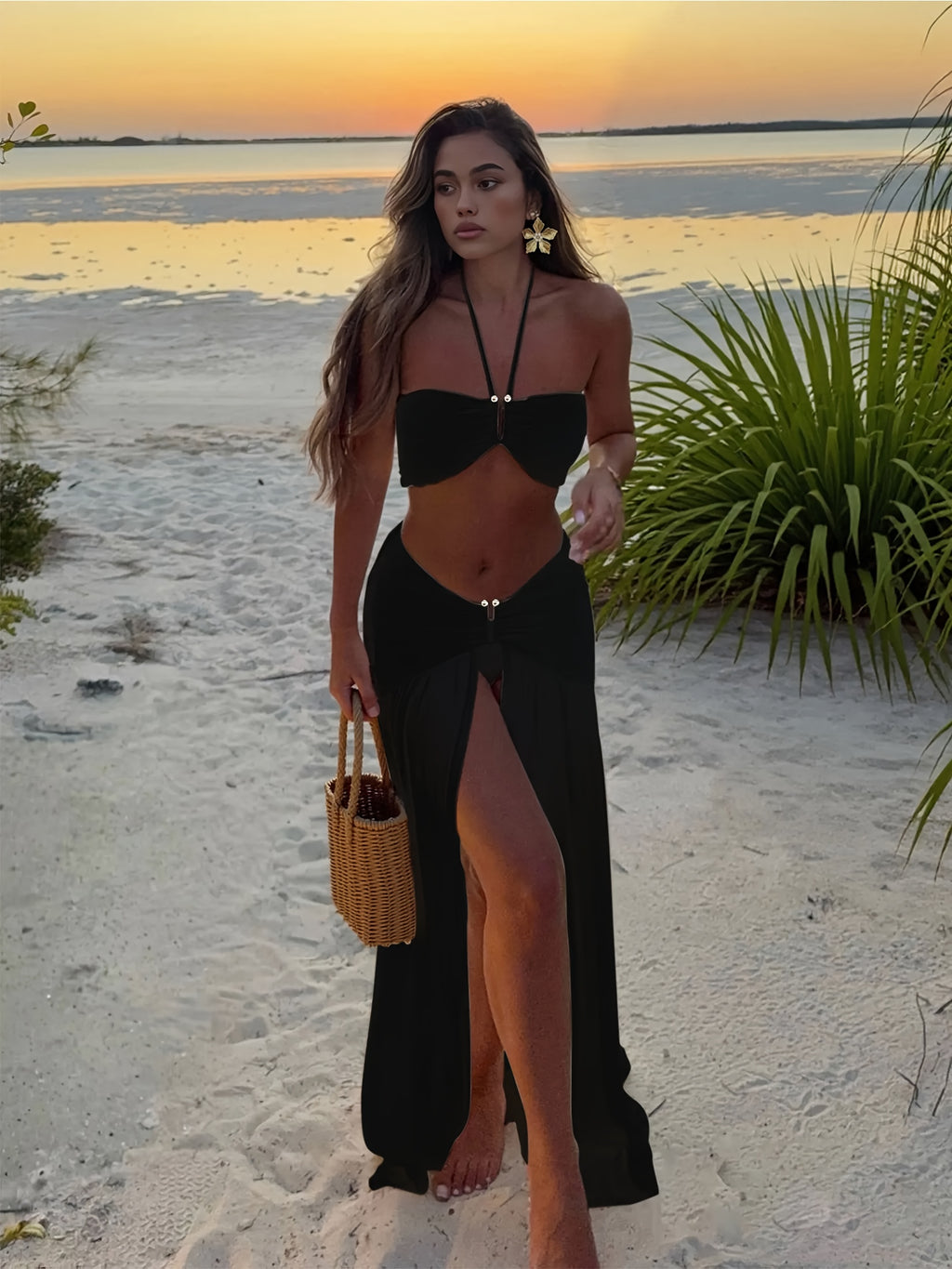 Bikini 3 piezas con aro metálico en U + falda semitransparente