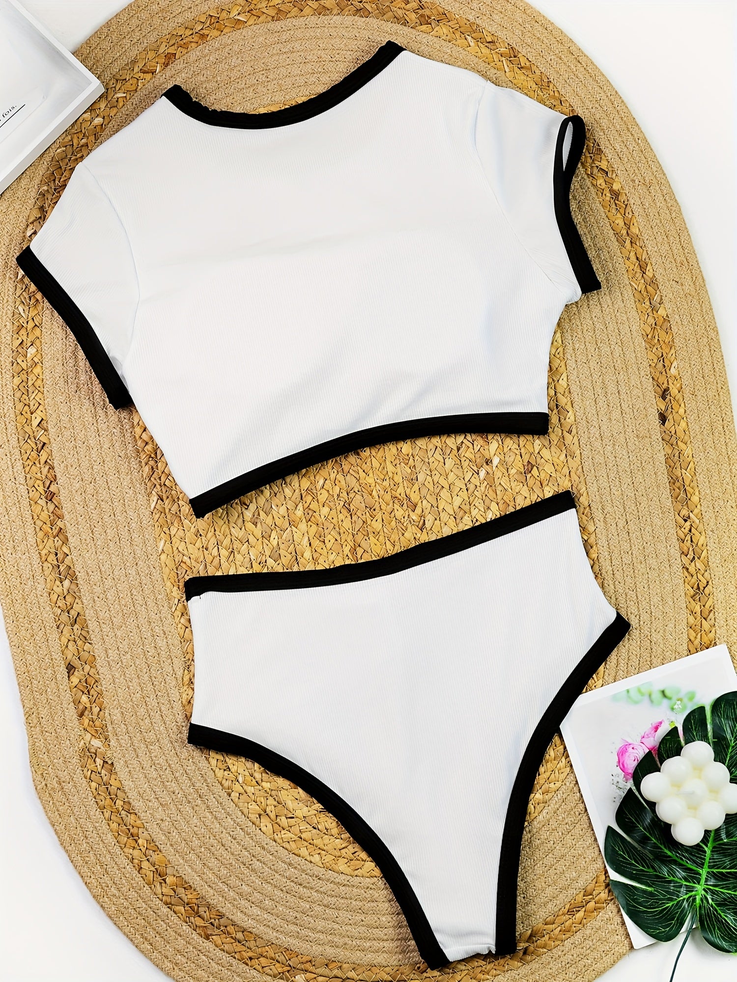 Bikini Deportivo Bicolor – Top Estilo Chaleco + Braguita Combinada