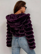 Abrigo de Peluche con Capucha 3D · Otoño/Invierno