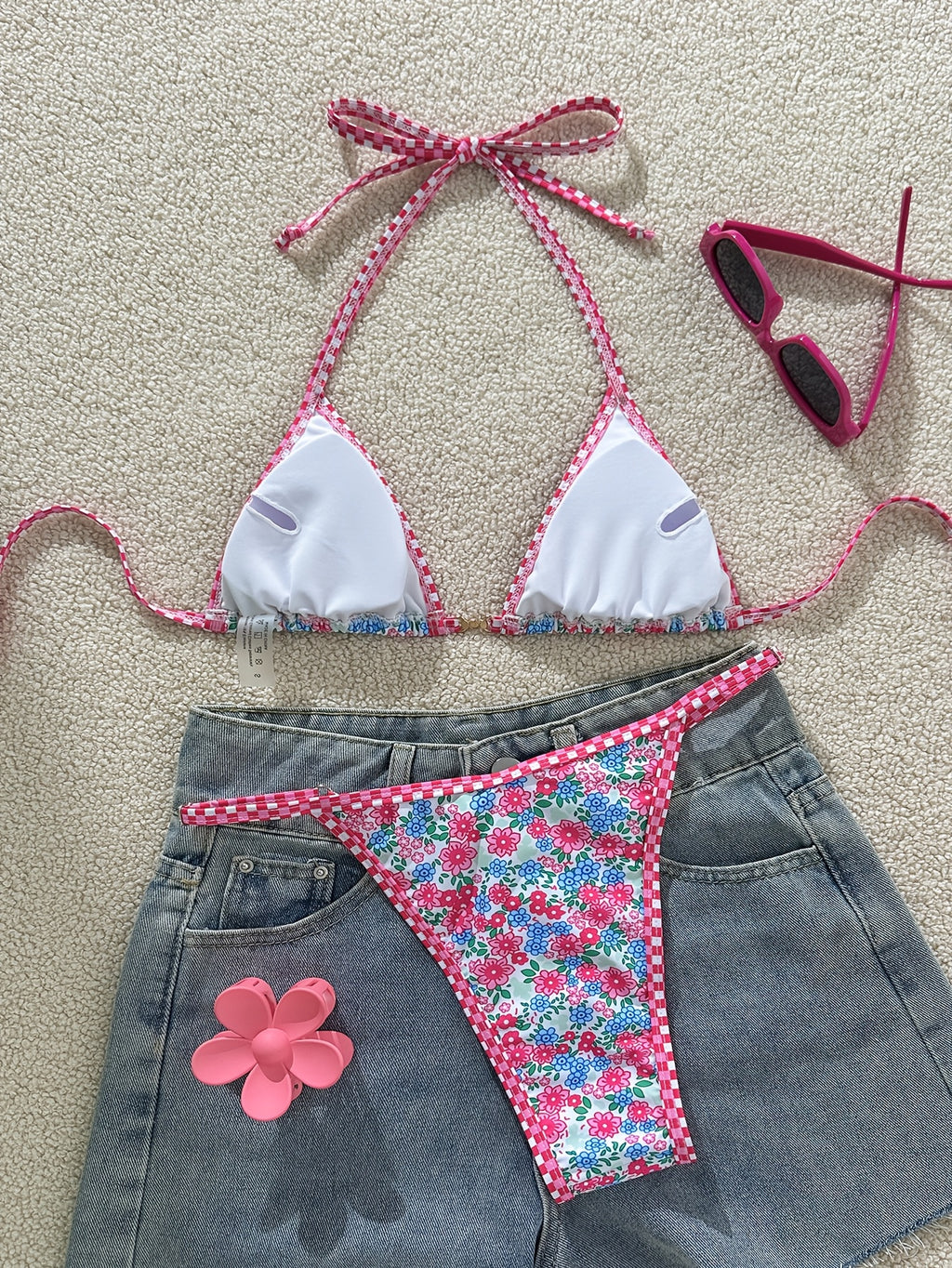 Bikini floral + cuadros rosa con perlas