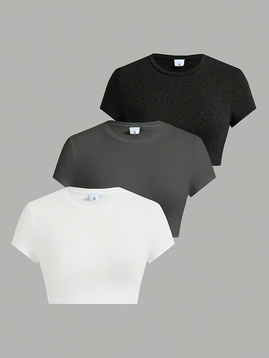 Set de 3 piezas – Camiseta corta + falda/pantalón (navel exposed)