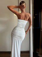 Vestido Largo Blanco con Lentejuelas y Espalda Descubierta – Elegancia Total