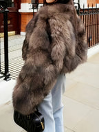 Abrigo Elegante de Peluche · MODA Collection