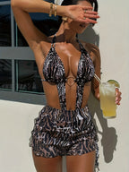 Bañador Animal Print con Recortes + Falda – Set Sexy y Moderno